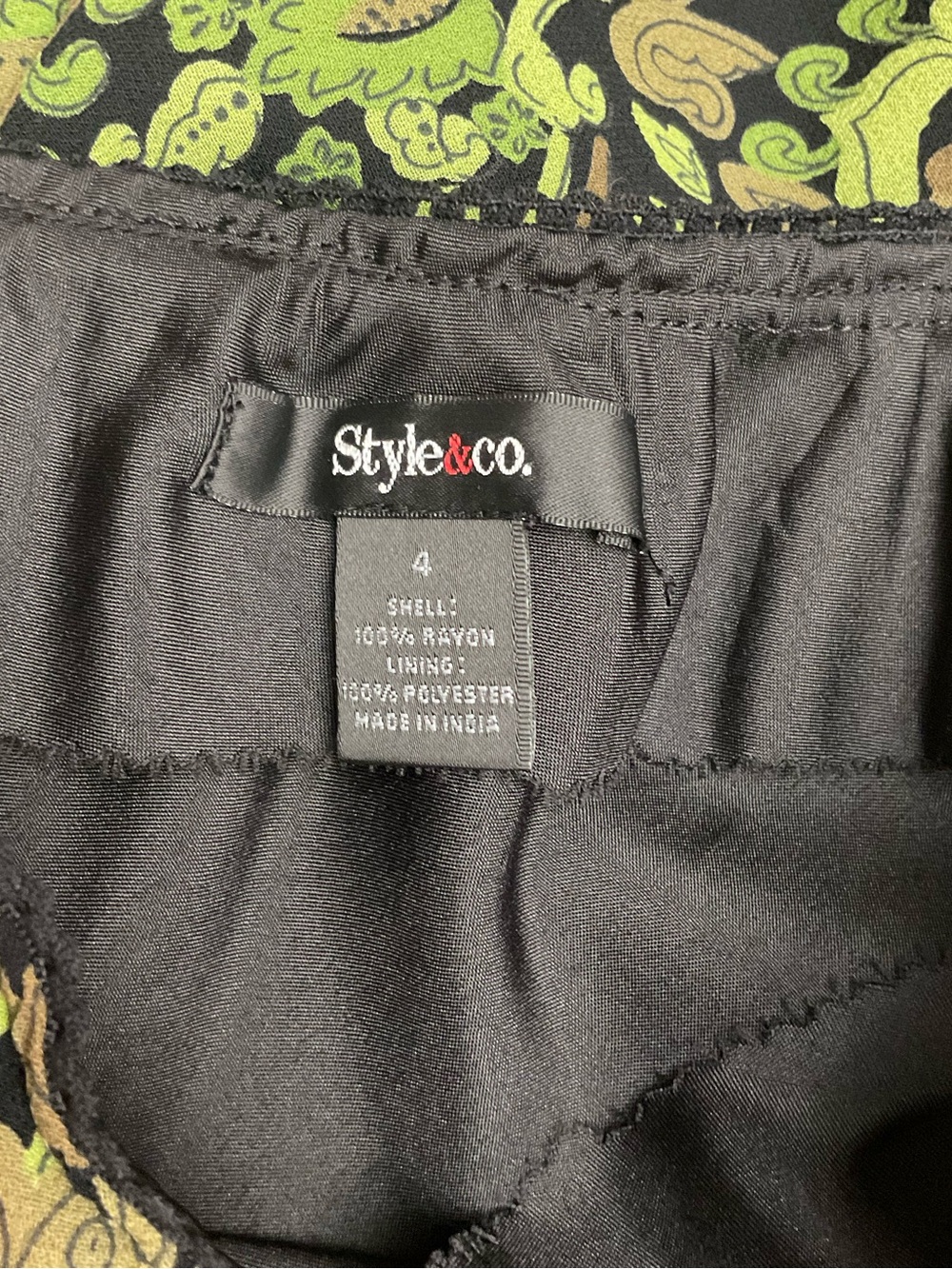 Vintage Y2K Style & Co. Olive Green Paisley. Midi Skirt - Picture 5 of 5